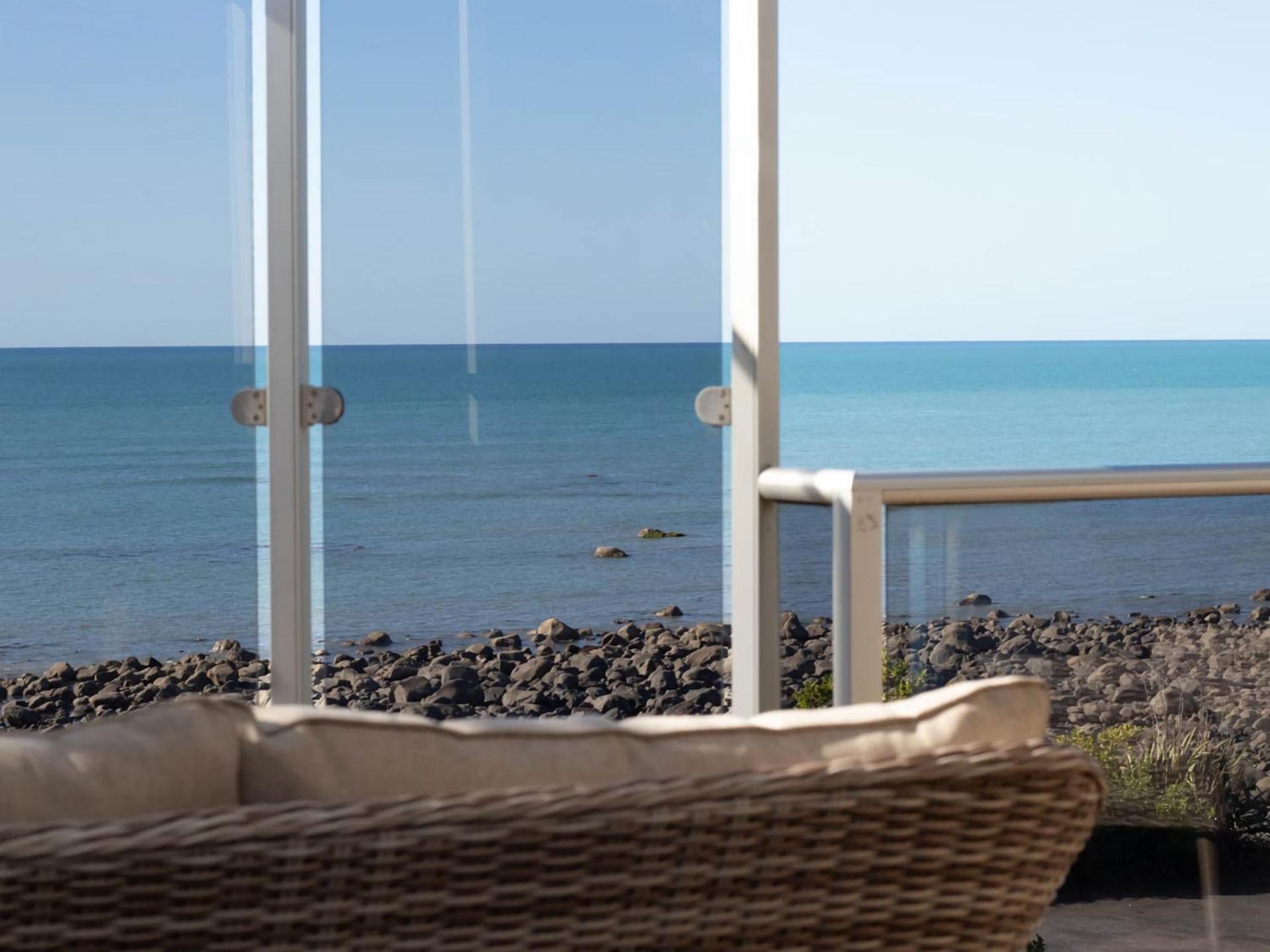 뉴플리머스 Beachfront Bliss On Wanaka Terrace Support Local 빌라 외부 사진