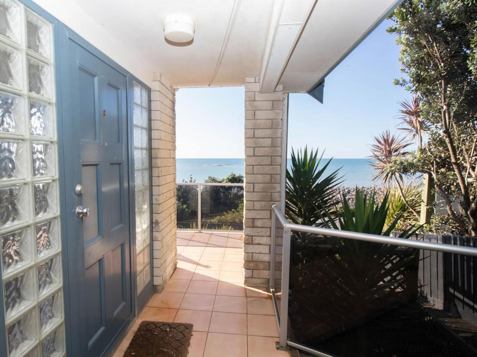뉴플리머스 Beachfront Bliss On Wanaka Terrace Support Local 빌라 외부 사진